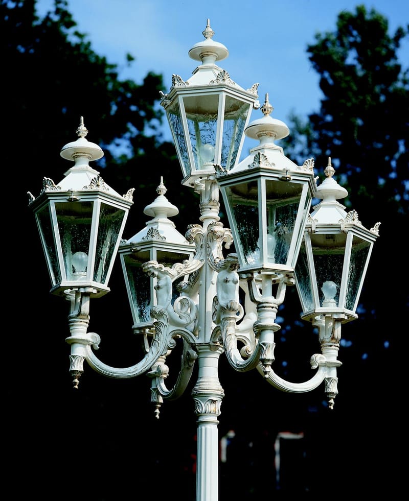 Historische 5-armige Parkleuchte in klassischem Stil