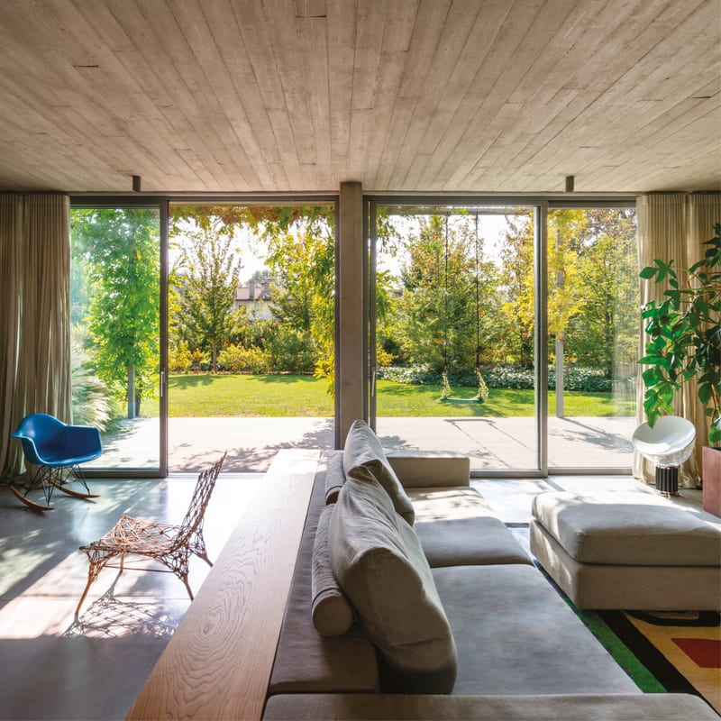 Casa T in Treviso mit OttoStumm Mogs M65 TB Stahlfenstern zum Garten